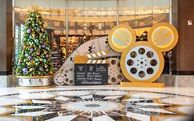 Disney'S Hollywood Hotel